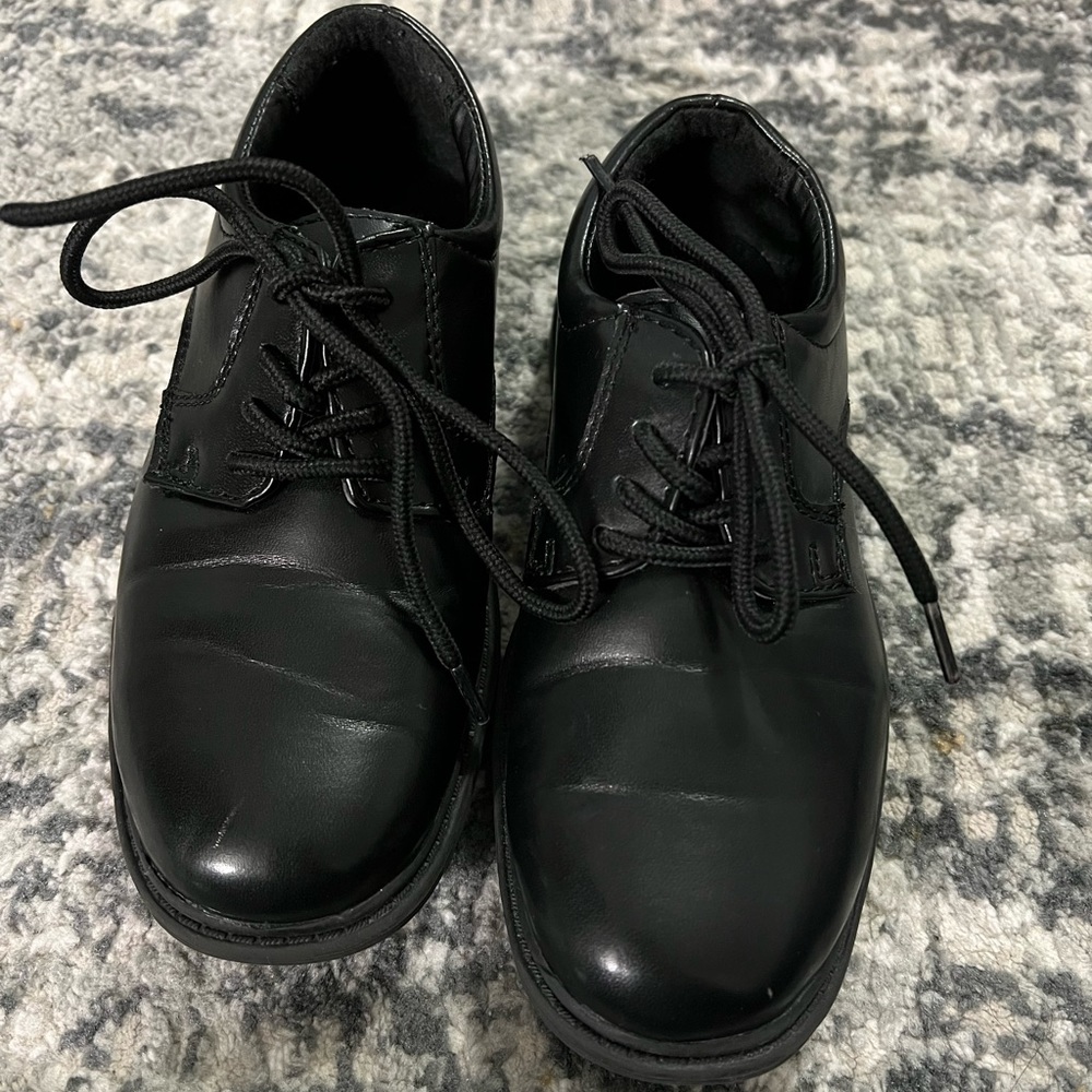 Kids dress shoes